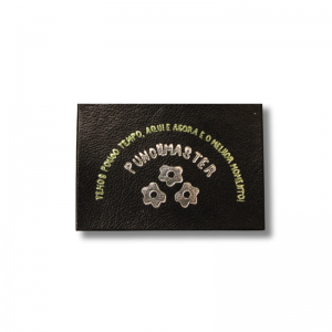 Etiqueta de Pu com Hot Stamping 2 Cores 2x4 PU Capadócia 2x4cm 2 cores  Hot Stamping 
